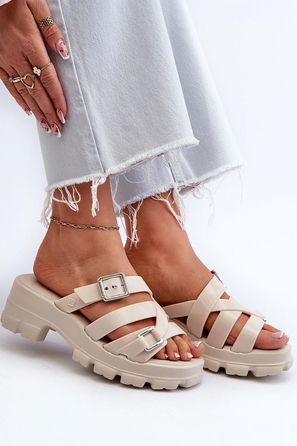 Clacquettes Step in style