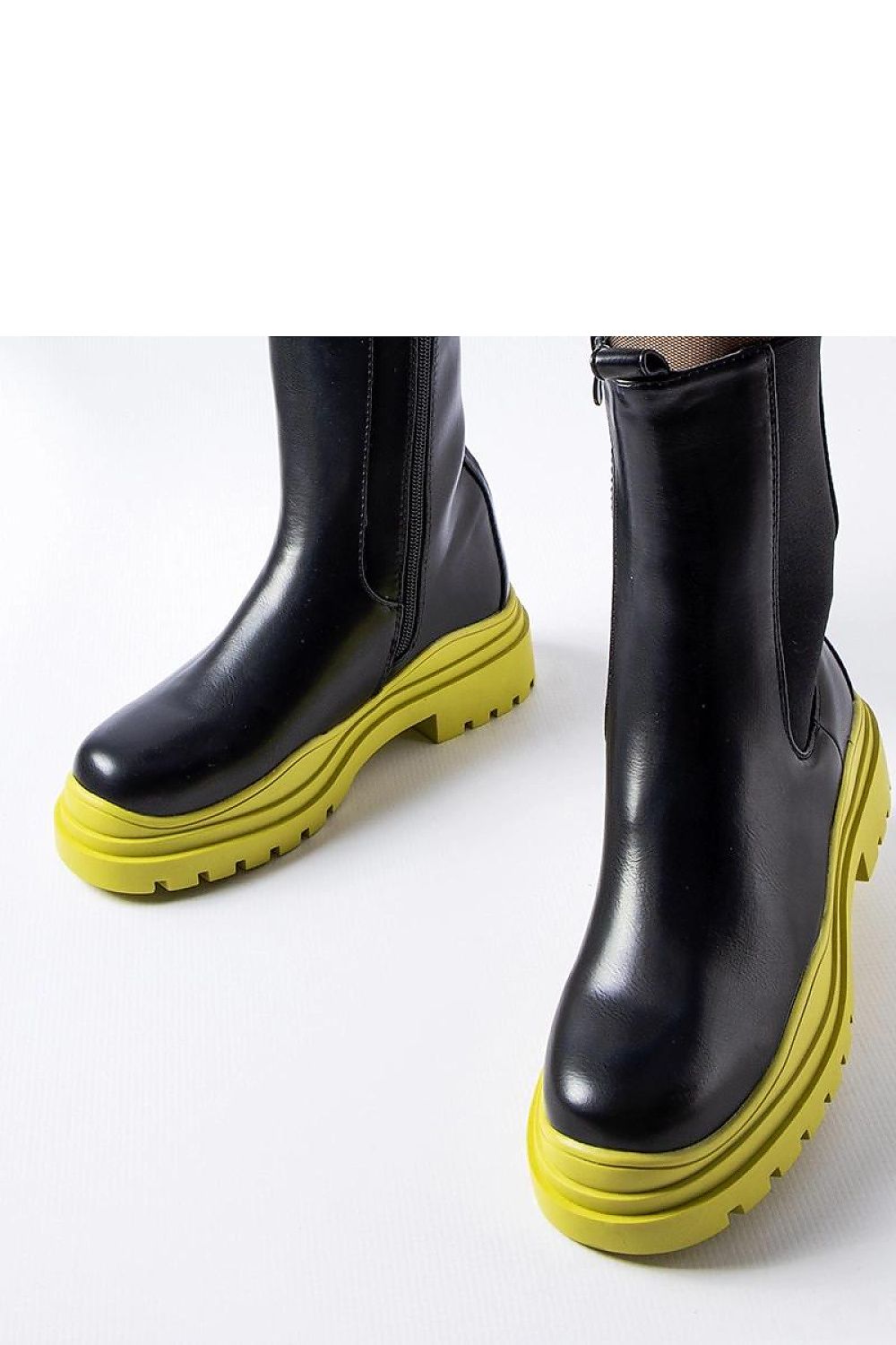  Bottes model 204837 Solea 