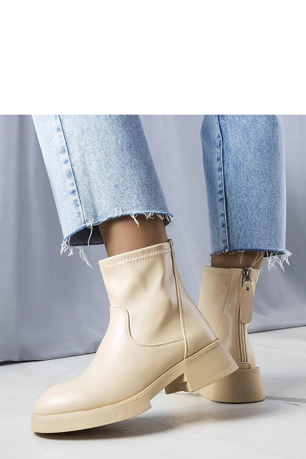  Bottes model 205131 Solea 