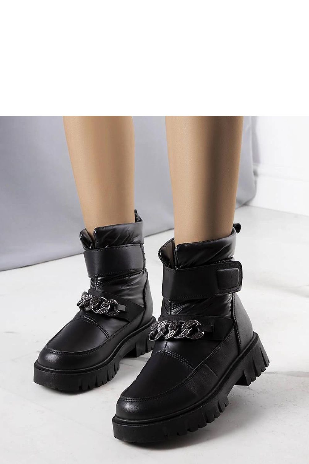  Bottes model 205883 Solea 