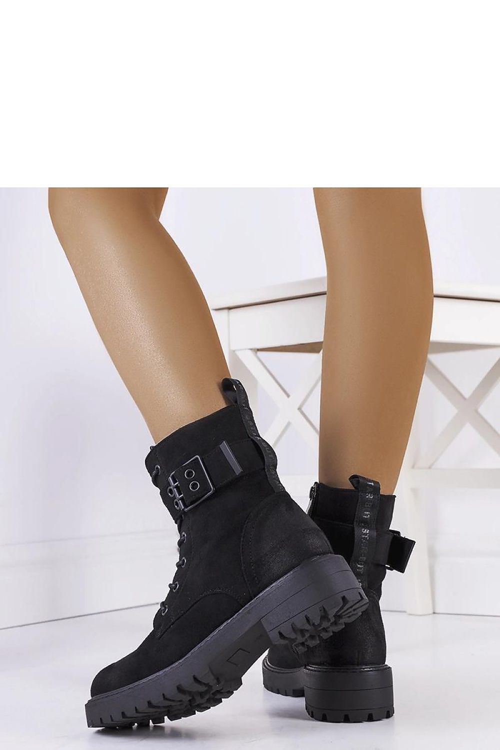  Bottes model 205897 Solea 