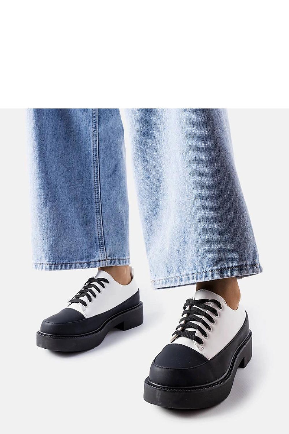  Chaussures Basses model 207045 Solea 