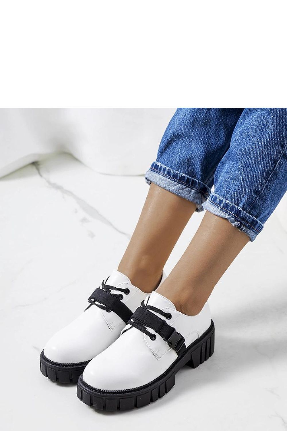  Chaussures Basses model 207101 Solea 