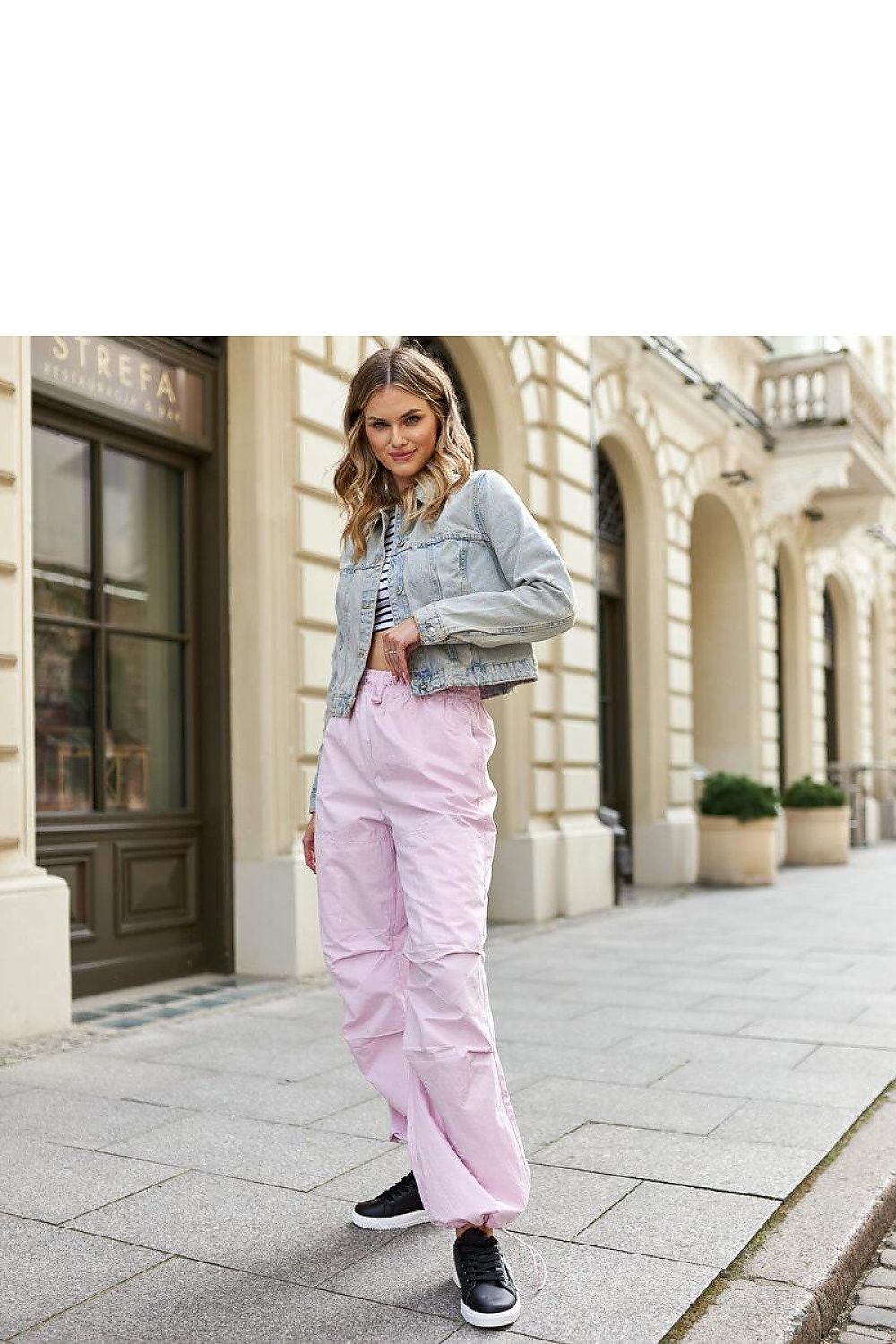  Baskets model 207295 Solea 