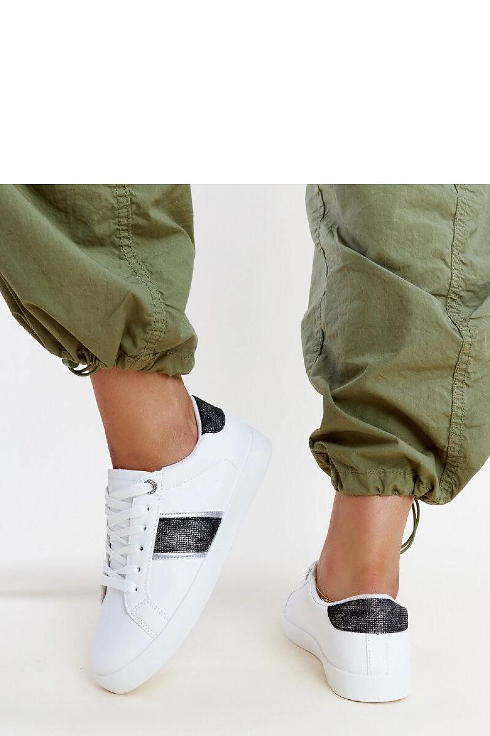  Baskets model 207303 Solea 