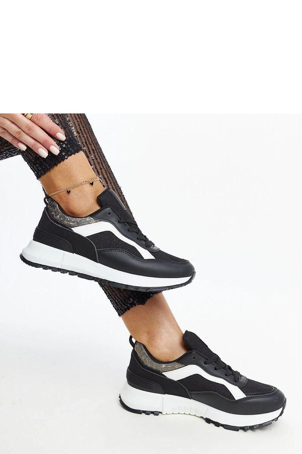  Baskets model 207467 Solea 