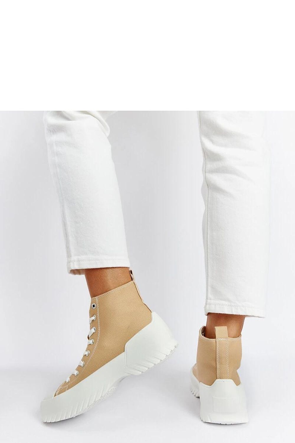  Baskets model 207551 Solea 