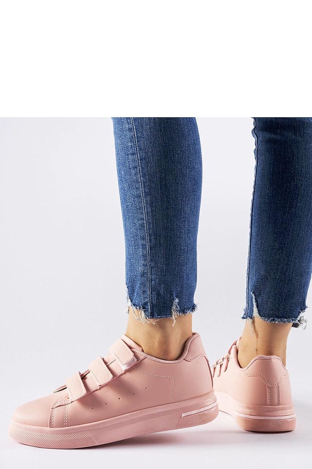  Baskets model 207574 Solea 