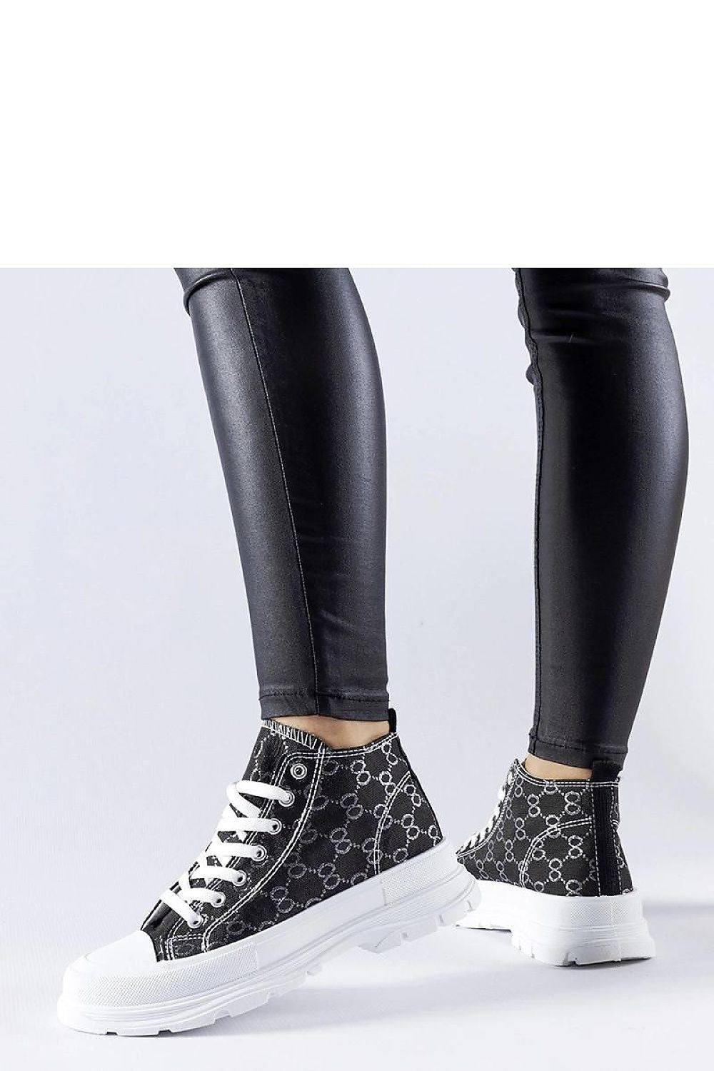  Baskets model 207613 Solea 