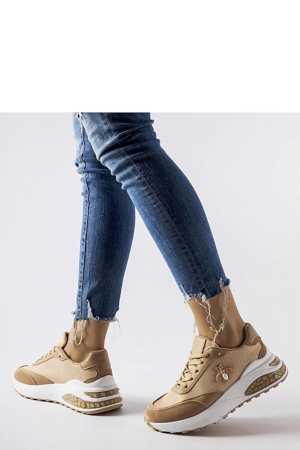  Baskets model 207668 Solea 