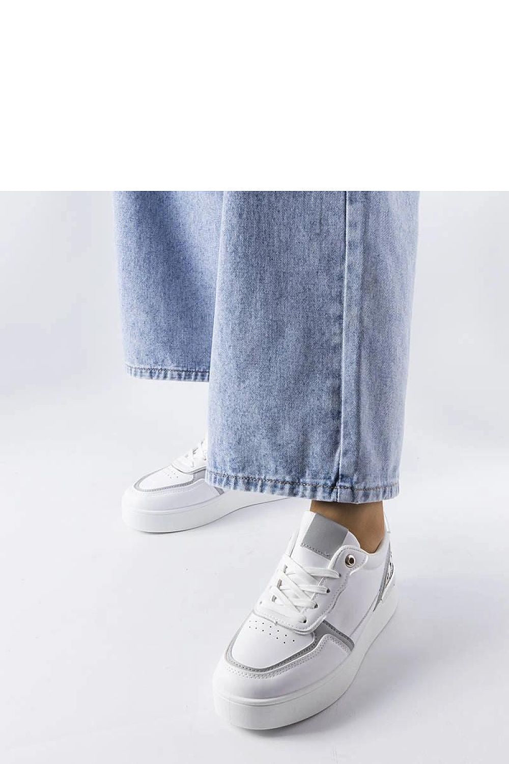  Baskets model 207885 Solea 