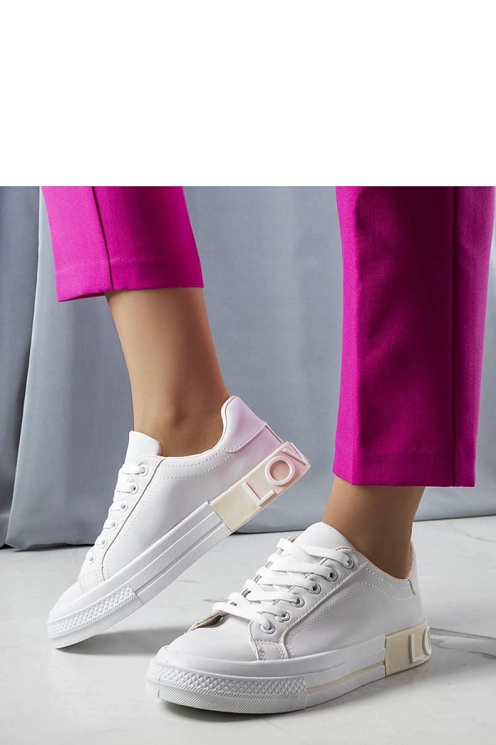  Baskets model 207971 Solea 