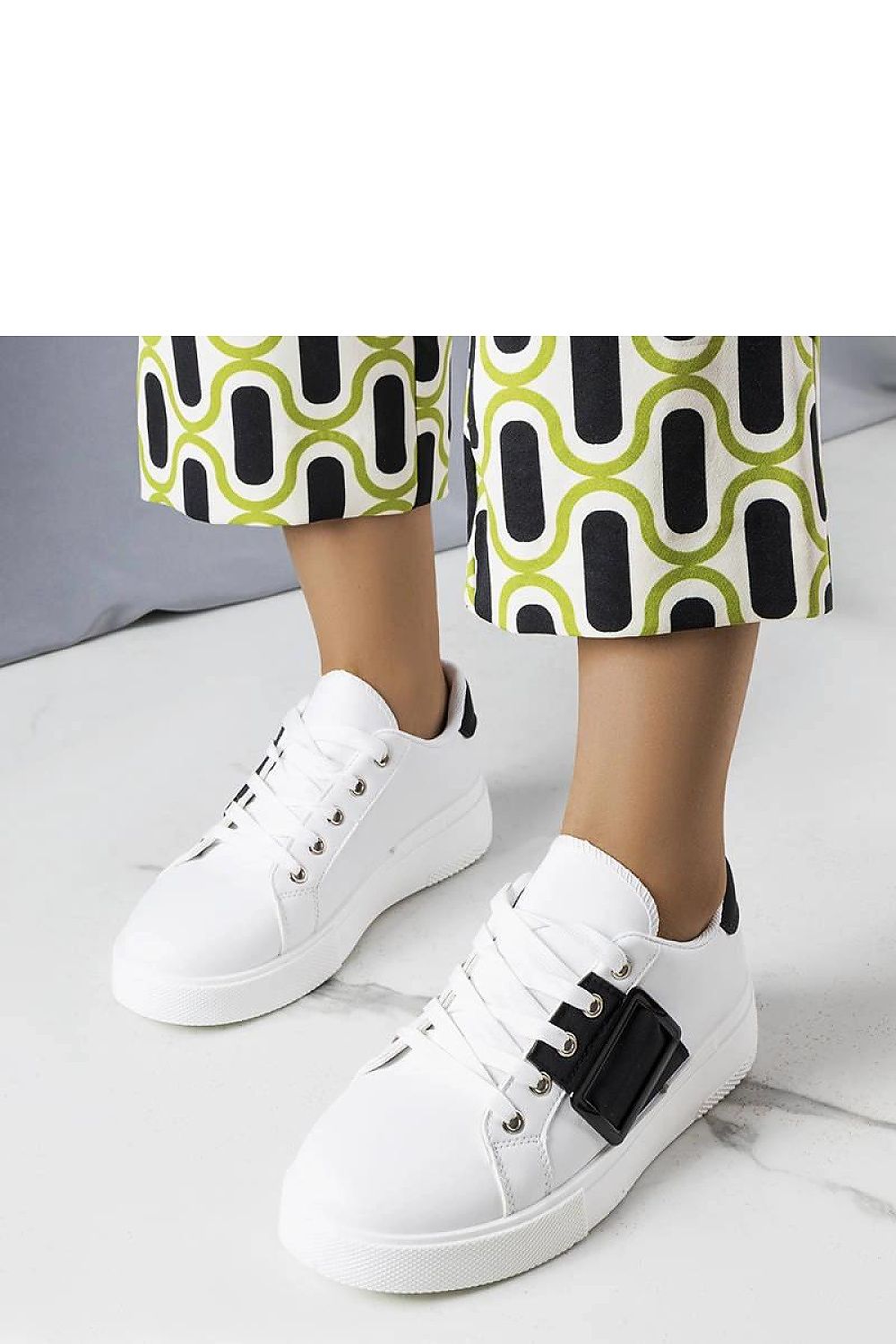  Baskets model 207978 Solea 