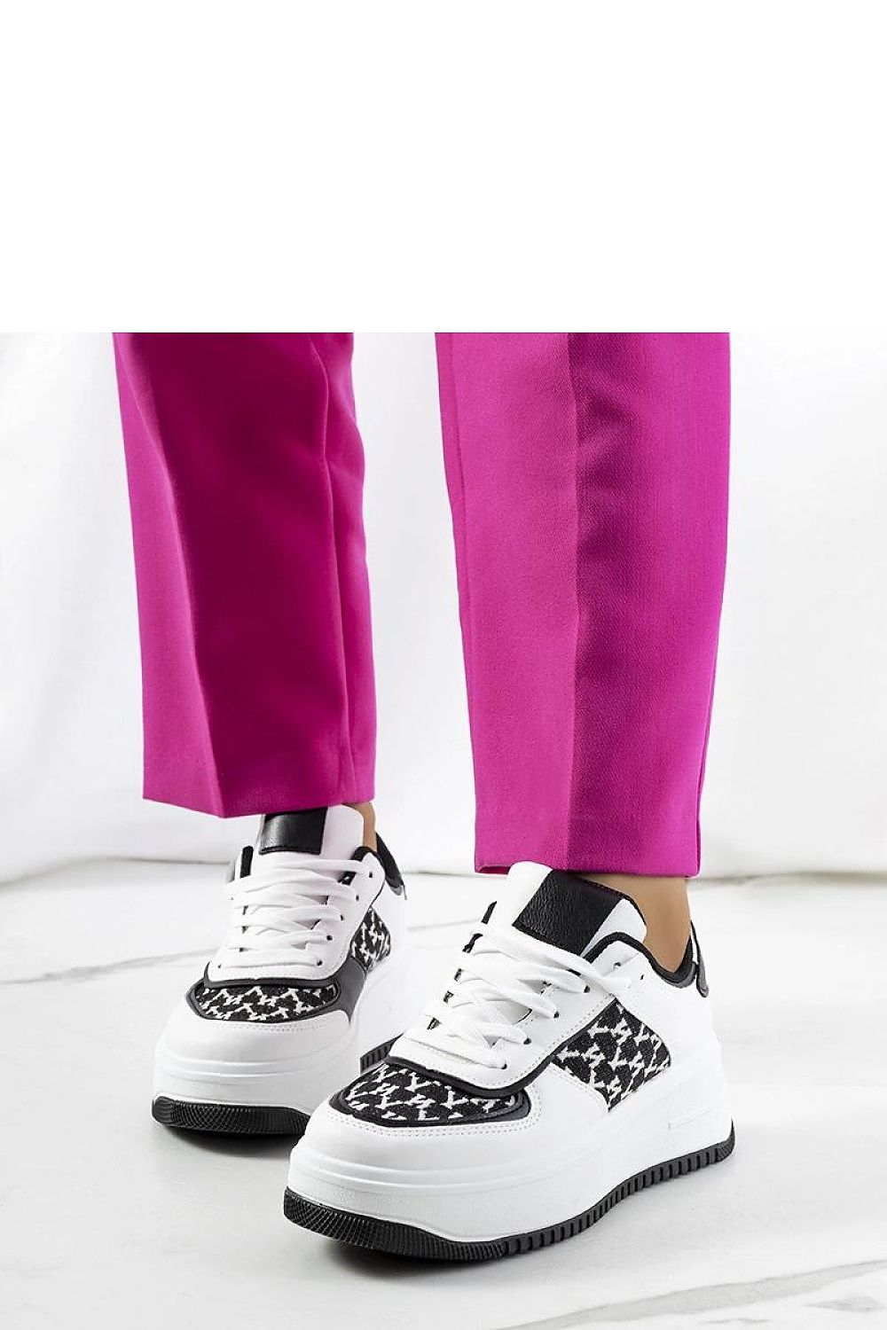  Baskets model 208034 Solea 