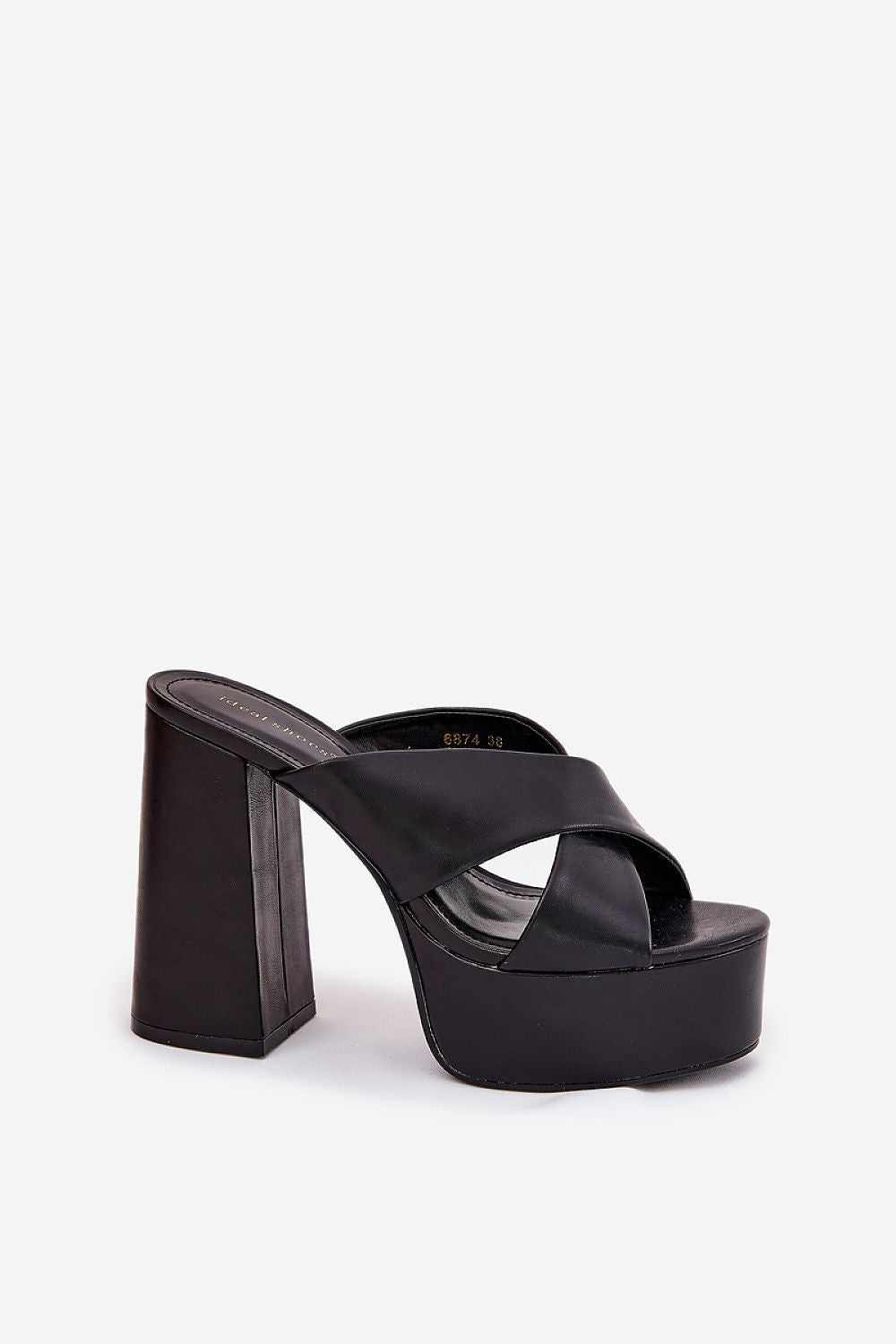  Clacquettes model 211957 Step in style 