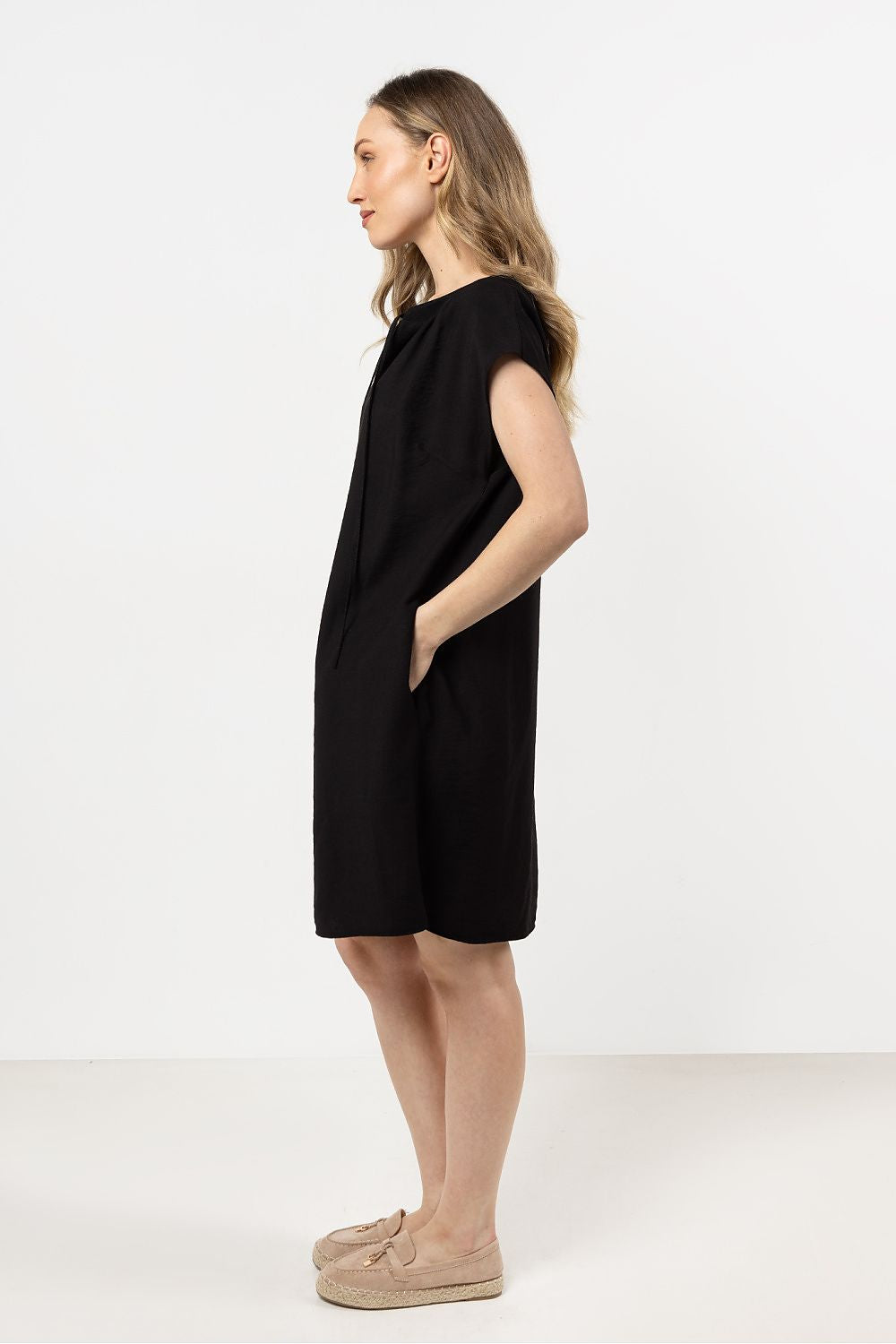  Robe de jour model 212244 awama 