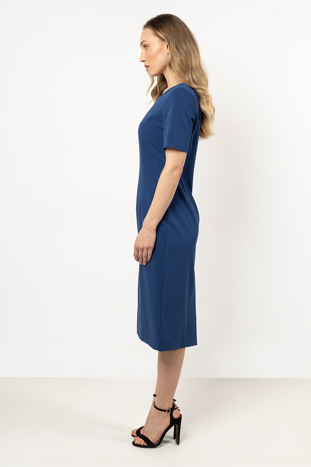  Robe de jour model 212248 awama 