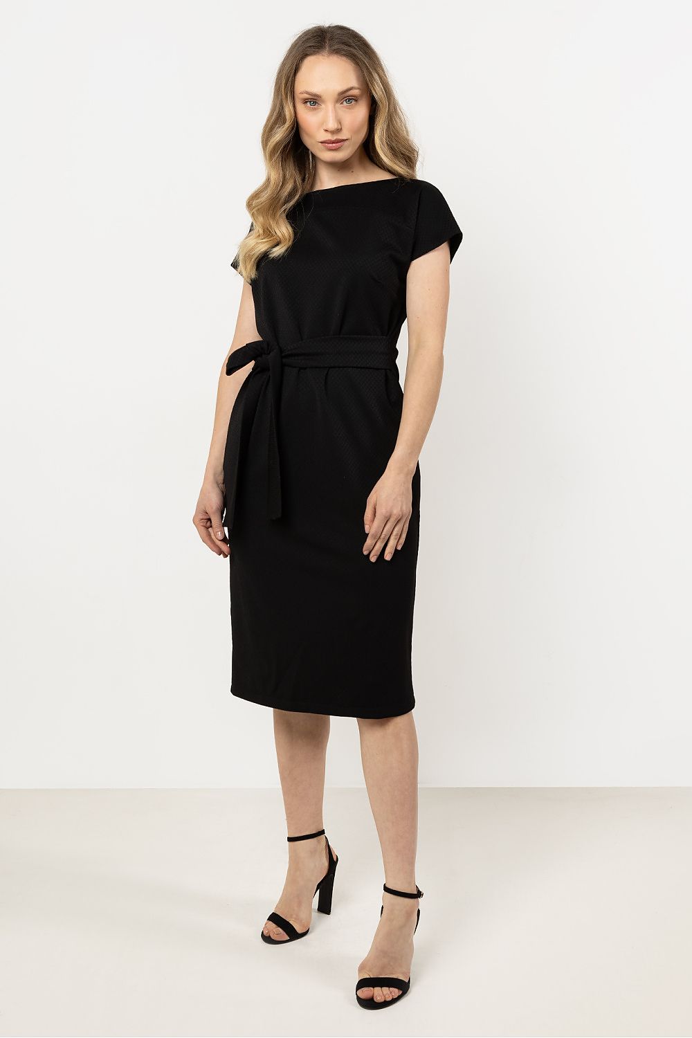  Robe de jour model 212250 awama 