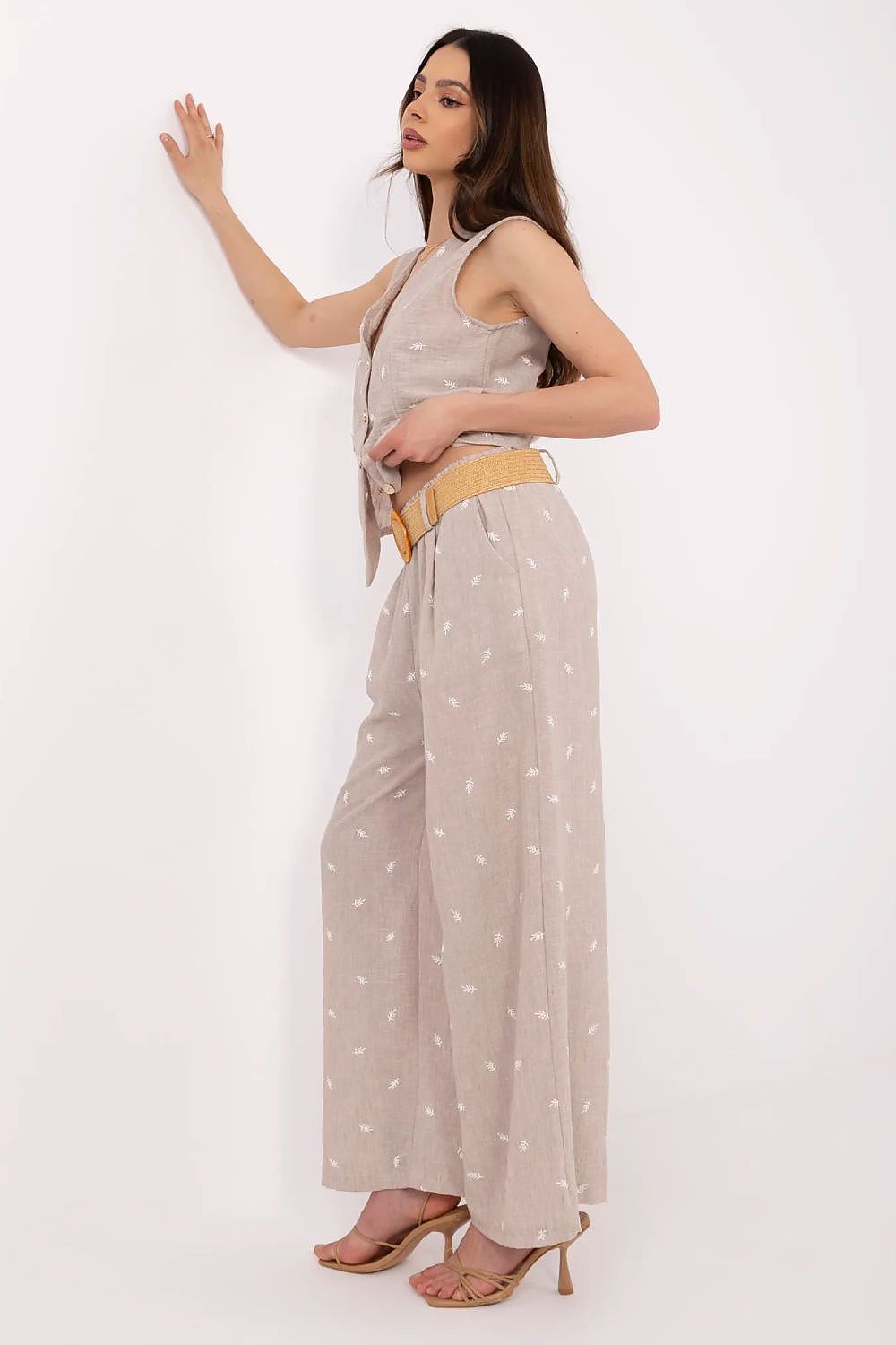  L`ensemble model 212298 Italy Moda 