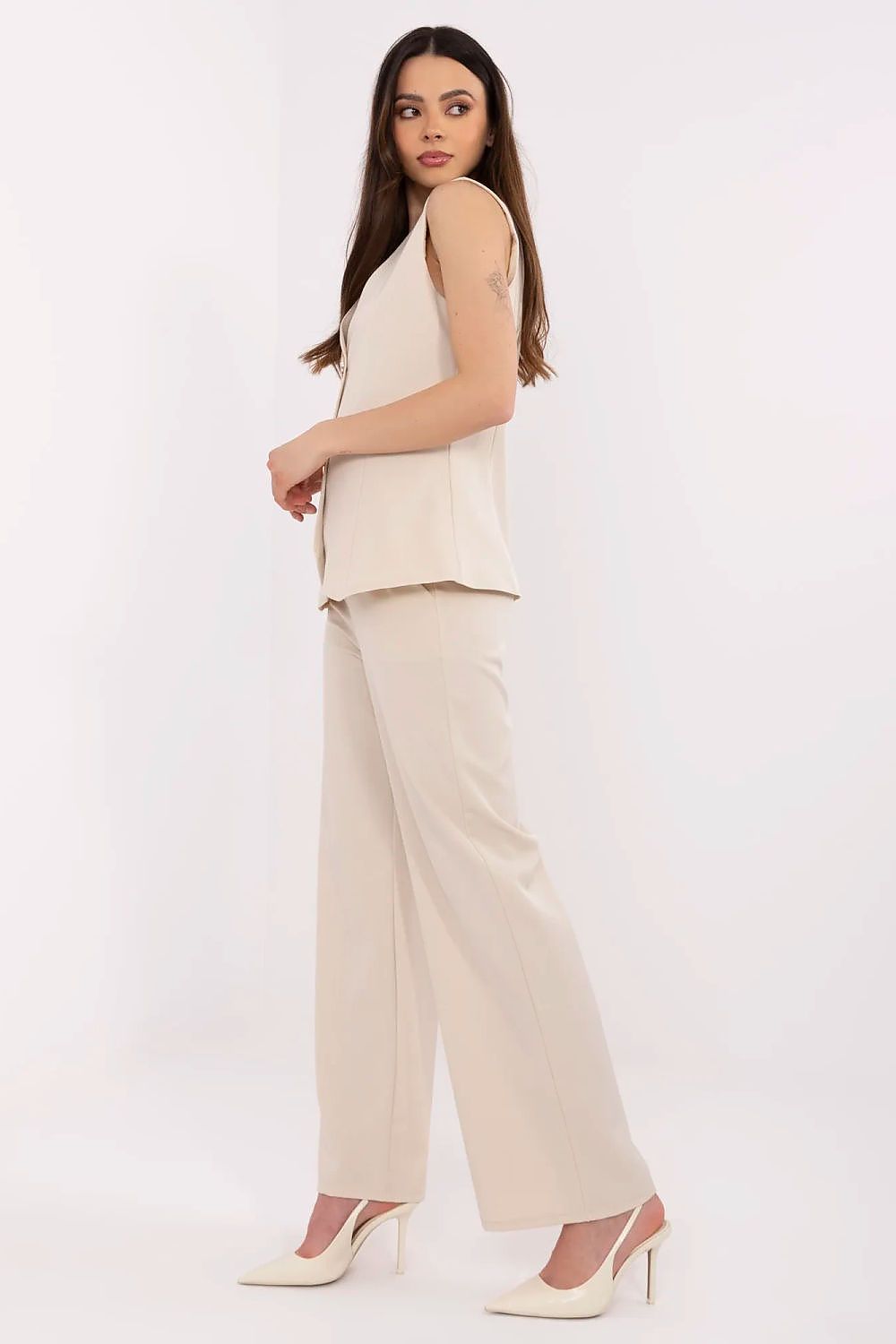  L`ensemble model 212538 Italy Moda 