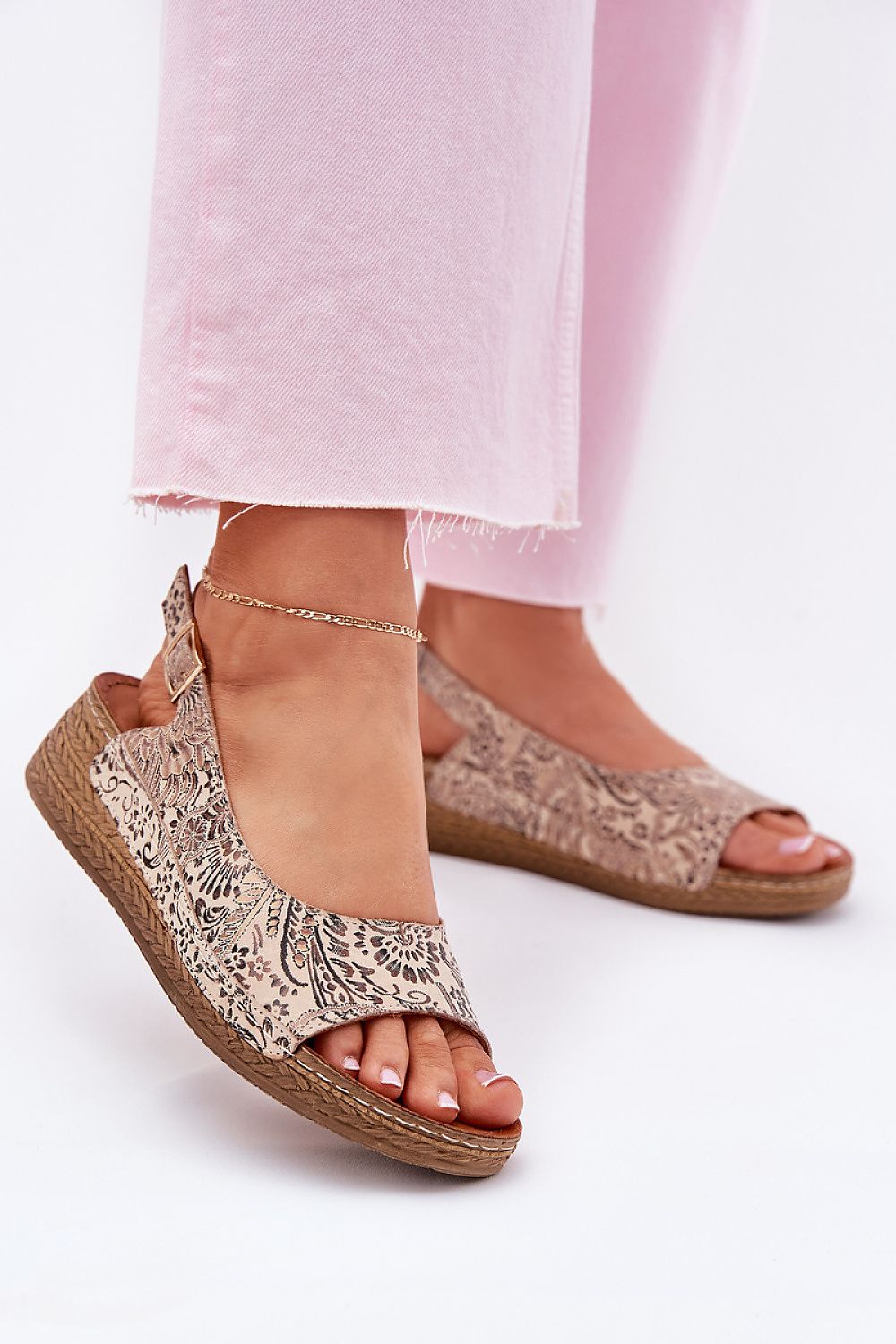  Cothurnes model 215018 Step in style 