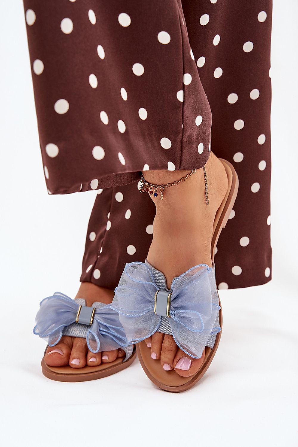  Clacquettes model 215952 Step in style 