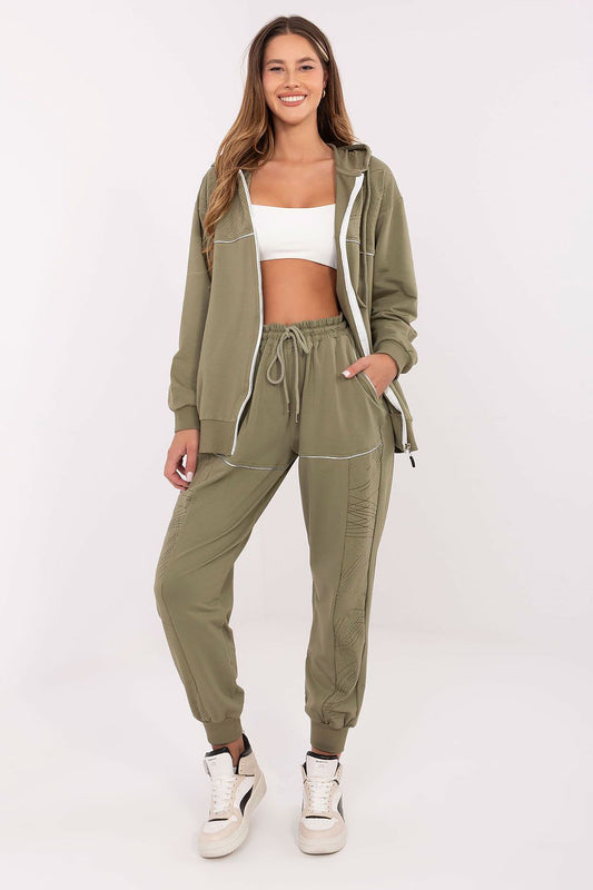  L`ensemble model 218608 Relevance 