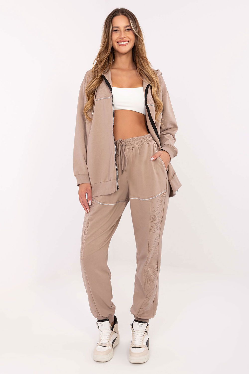  L`ensemble model 218609 Relevance 