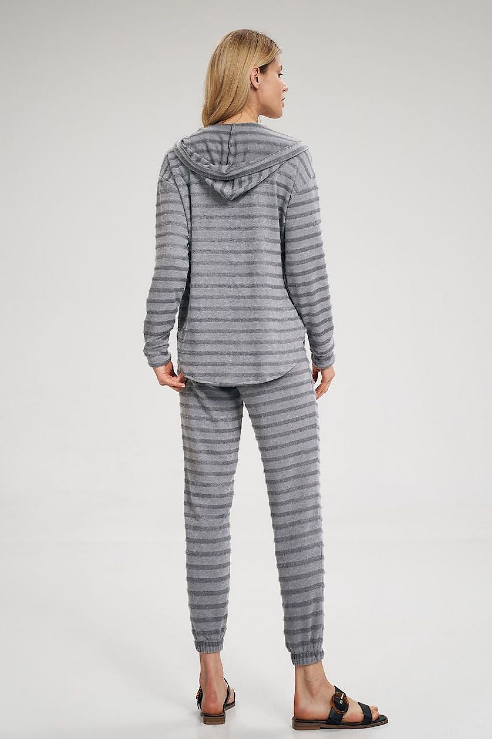  Pantalon survêtement model 162307 Figl 