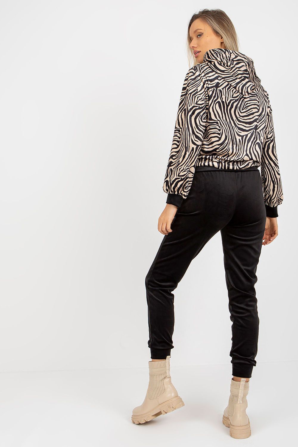 L`ensemble Rue Paris